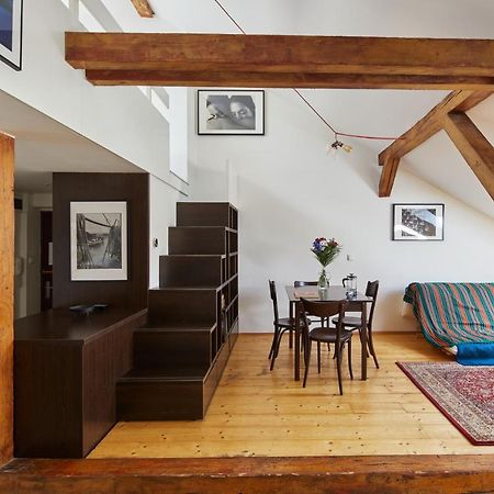 Apartamento Prague Days - Sunlit Attic Loft In Vinohrady Exterior foto