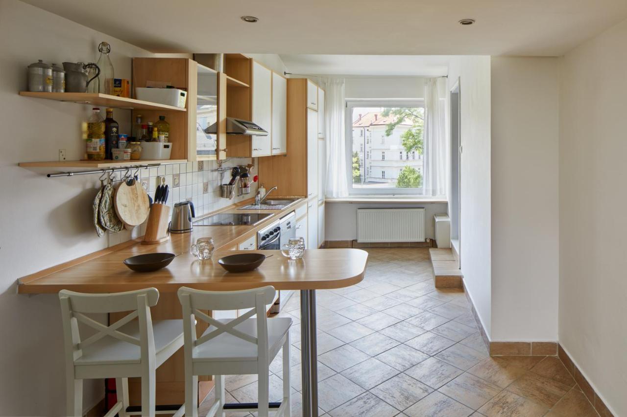 Apartamento Prague Days - Sunlit Attic Loft In Vinohrady Exterior foto